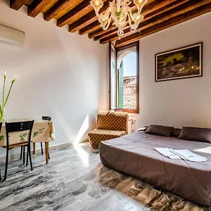 Venice Apartments Appartamento